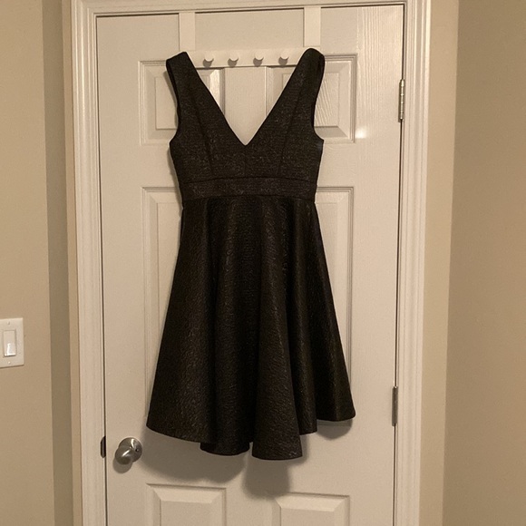 2014 ELLE x RW&Co dress. Great for any party or nights out. - Picture 7 of 8